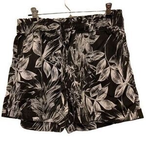 C&C California Women’s Size Large Black Floral Shorts With Drawstring *New*